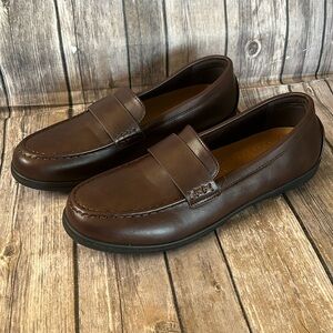American Exchange Brown Soft Loafer Size 7.5W. New never used